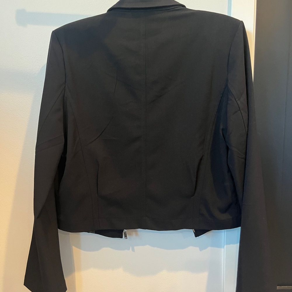 Structured cropped jacket - Picture 2 of 3